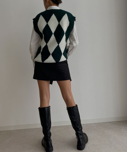 Avvenente(アベネンテ)の「【Avvenente】ビッグニットベスト(ベスト・レディース・アイボリー/ブラック/ピンク/ダークグリーン・MEDIUM)」の6枚目の写真