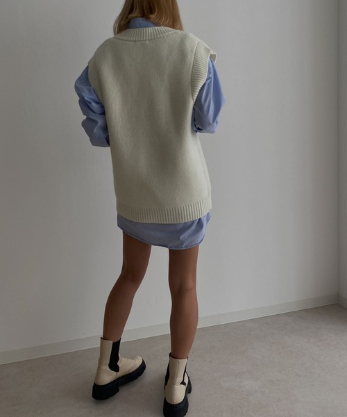 Avvenente(アベネンテ)の「【Avvenente】ビッグニットベスト(ベスト・レディース・アイボリー/ブラック/ピンク/ダークグリーン・MEDIUM)」の13枚目の写真