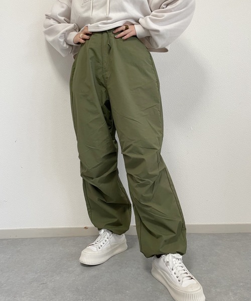 nemne store（ネンネストア）の「フワフワ雪とスノーパンツ（その他パンツ・レディース・オフホワイト/カーキ/キャメル・SMALL/MEDIUM）」の3枚目の写真