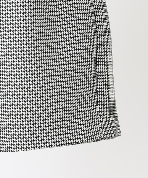 one after another NICE CLAUP（ワンアフターアナザーナイスクラップ）の「履くだけでスタイルアップ！美シルエットのシンプルショートパンツ（その他パンツ・レディース・アイボリー/ブラック/ブラック系その他/ブラウン・FREE）」の14枚目の写真