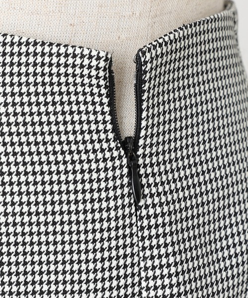 one after another NICE CLAUP（ワンアフターアナザーナイスクラップ）の「履くだけでスタイルアップ！美シルエットのシンプルショートパンツ（その他パンツ・レディース・アイボリー/ブラック/ブラック系その他/ブラウン・FREE）」の16枚目の写真