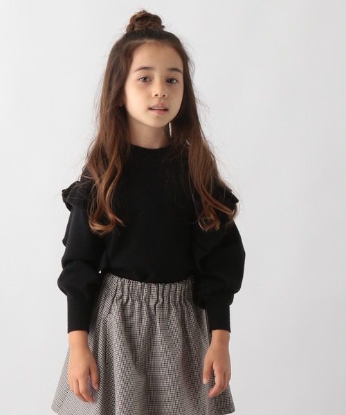 GLOBAL WORK（グローバルワーク）の「【キッズ】ショルダーフリルニットプルオーバー/239179（ニット/セーター・キッズ・ブラック/オフホワイト・110cm/100cm/120cm/130cm/140cm/150cm/160cm）」の2枚目の写真