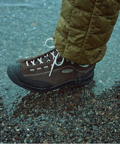 KEEN(キーン)の「JASPER II WP / ジャスパー ツー ウォータープルーフ / メンズ スニーカー 防水(スニーカー・メンズ・ダークブラウン・27.5cm/26.5cm/26cm/27cm/25.5cm/29cm/28cm/28.5cm/25cm)」の3枚目の写真