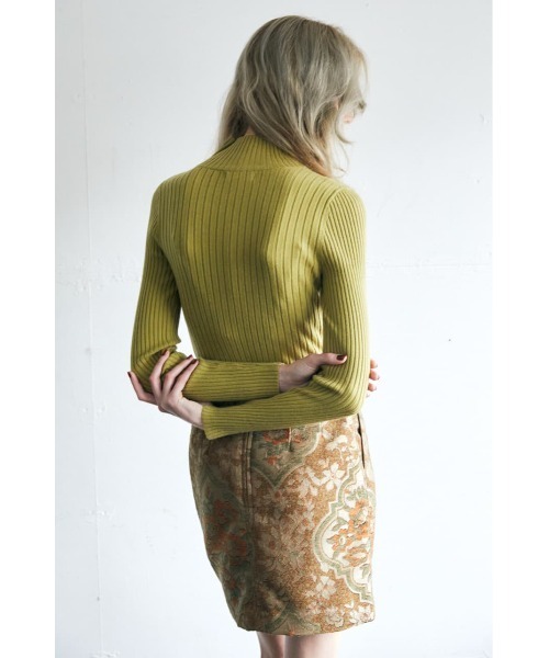 MOUSSY（マウジー）の「RIB セーター（ニット/セーター・レディース・ブラック/ブラウン/アイボリー/ライトカーキ・FREE）」の6枚目の写真