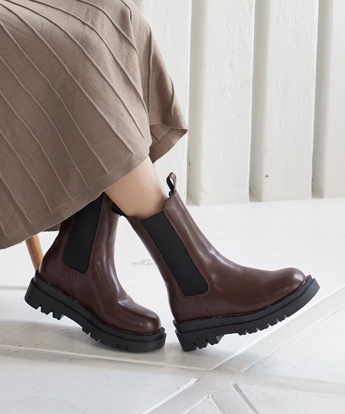 KOBE LETTUCE(コウベレタス)の「選べる2丈 インナーファートラックソールサイドゴアブーツ(ブーツ・レディース・ブラック/ブラウン/ブラック系/ブラウン系/ブラック系2/ブラック系1/ブラウン系2/ブラウン系1・LL/S/M/L)」の7枚目の写真