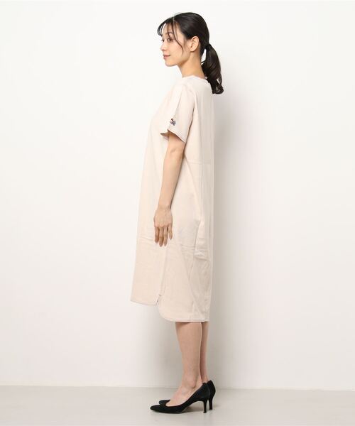 チチカカ(チチカカ)の「ワンポイントダブルステッチTシャツワンピース(ワンピース・レディース・カーキ/ライトパープル/ライトベージュ・FREE)」の20枚目の写真