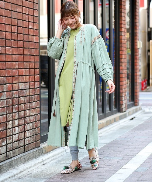 チチカカ(チチカカ)の「ワンポイントダブルステッチTシャツワンピース(ワンピース・レディース・カーキ/ライトパープル/ライトベージュ・FREE)」の6枚目の写真