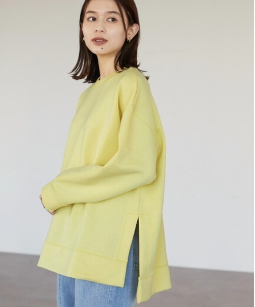 Green　Parks（グリーンパークス）の「ダンボールクッションスリットプルオーバー＊（スウェット・レディース・イエロー/グリーン/ダークグレー/ライトベージュ・FREE）」の4枚目の写真