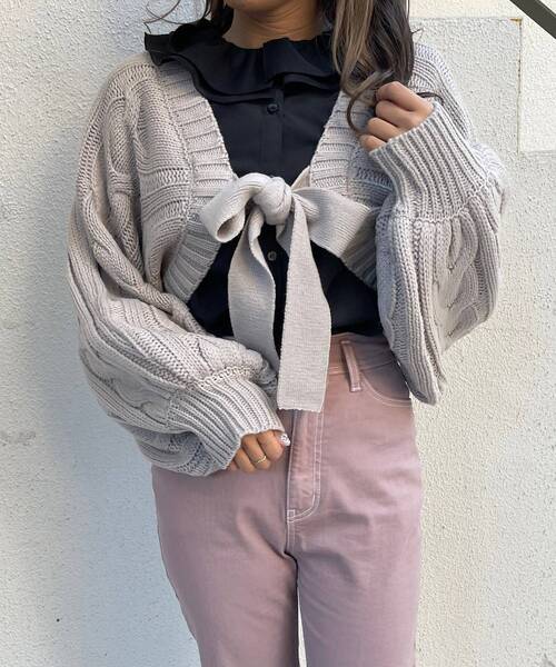 MAJESTIC LEGON（マジェスティックレゴン）の「ケーブルニットボレロ（カーディガン/ボレロ・レディース・ライトグレー/アイボリー/モカ・MEDIUM）」の14枚目の写真