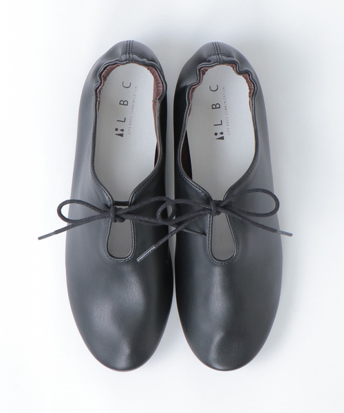 LBC(エルビーシー)の「リボンギャザーシューズ(その他シューズ・レディース・ホワイト/ブラック/ブラウン/Silver・M/L)」の3枚目の写真