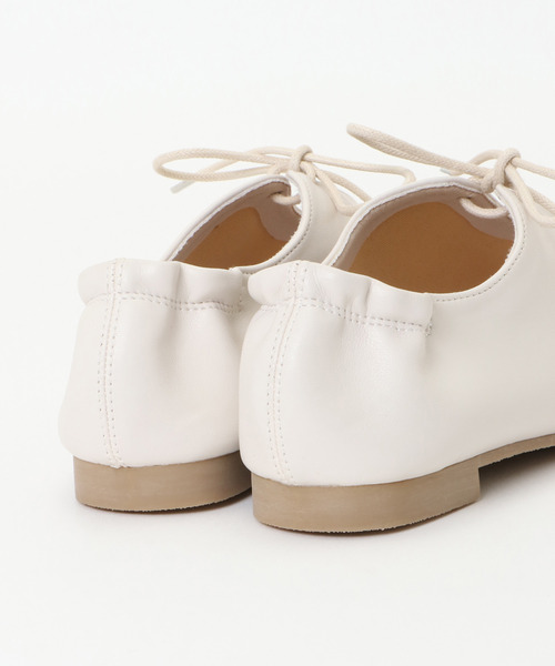 LBC(エルビーシー)の「リボンギャザーシューズ(その他シューズ・レディース・ホワイト/ブラック/ブラウン/Silver・M/L)」の15枚目の写真