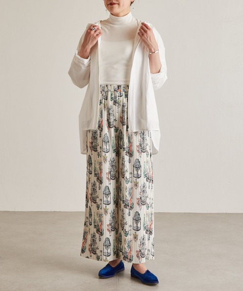 BEARDSLEY(ビアズリー)の「ボヤージュプリントプリーツパンツ(その他パンツ・レディース・ベージュ・FREE)」の4枚目の写真