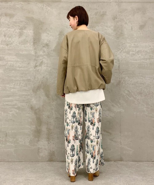 BEARDSLEY(ビアズリー)の「ボヤージュプリントプリーツパンツ(その他パンツ・レディース・ベージュ・FREE)」の22枚目の写真