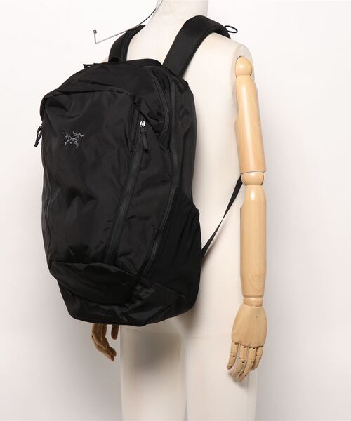 ARC'TERYX(アークテリクス)の「ARC'TERYX | MANTIS 32L BACKPACK(バックパック/リュック・レディース・ブラック・ONE SIZE)」の3枚目の写真
