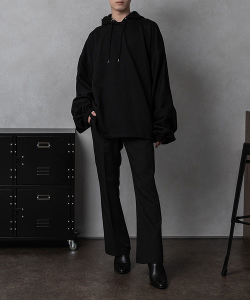 Adoon plain（アドーンプレーン）の「【Adoon plain】ギャザーパーカー（パーカー・メンズ・ライトグレー/ブラック・FREE）」の6枚目の写真