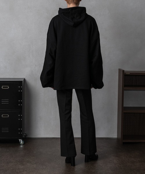 Adoon plain（アドーンプレーン）の「【Adoon plain】ギャザーパーカー（パーカー・メンズ・ライトグレー/ブラック・FREE）」の8枚目の写真