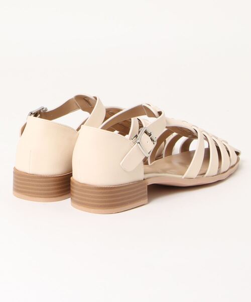 Fabby fabby（ファビィーファビィー）の「グルカサンダルシューズ / グルカサンダル（サンダル・レディース・ブラック/ベージュ/オフホワイト・SMALL/MEDIUM/LARGE）」の4枚目の写真