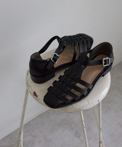 Fabby fabby（ファビィーファビィー）の「グルカサンダルシューズ / グルカサンダル（サンダル・レディース・ブラック/ベージュ/オフホワイト・SMALL/MEDIUM/LARGE）」の20枚目の写真