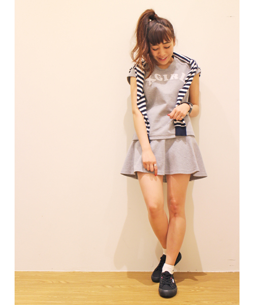 X-girl（エックスガール）の「【mini6月号掲載】PONTE SET UP（スカート・レディース・ブラック/アッシュ/ライトブルー・1/2）」の3枚目の写真