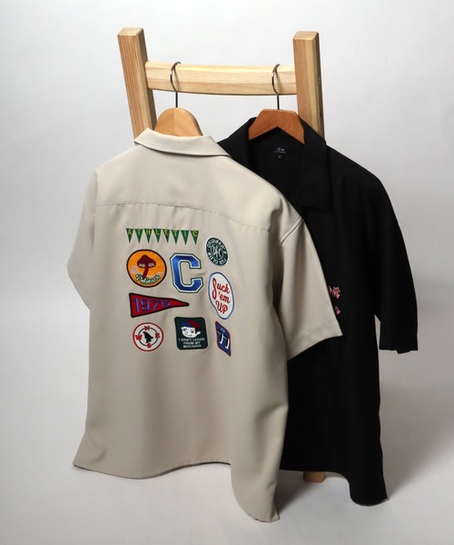 Salong hameu（サロン ハミュー）の「背中刺繍オープンカラーシャツ/花刺繍・バラ・マーガレット・狼・ウルフ・クリームソーダ・虎・アメカジ・ワッペン（シャツ/ブラウス・メンズ・ホワイト/ブラック/ベージュ/グリーン/ホワイト系その他/ブラック系その他/ベージュ系その他/グリーン系その他/ホワイト系その他2/ブラック系その他2/ブラック系その他3/ブラック系その他4/ブラック系その他5/ブラック系その他6・LL/M/L）」の13枚目の写真