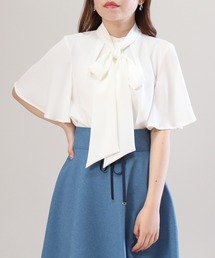 ボウタイブラウス