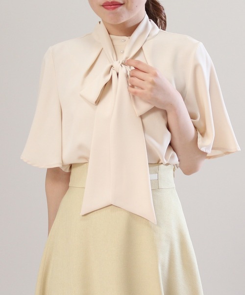 ASTORIA ODIER（アストリアオディール）の「ボウタイブラウス（シャツ/ブラウス・レディース・ベージュ/ホワイト・MEDIUM）」の18枚目の写真