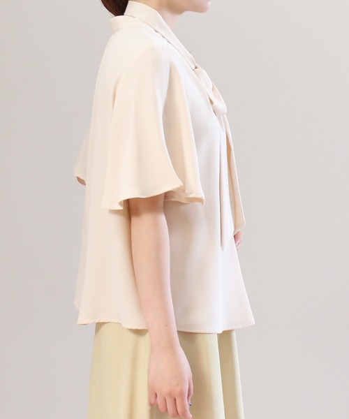 ASTORIA ODIER（アストリアオディール）の「ボウタイブラウス（シャツ/ブラウス・レディース・ベージュ/ホワイト・MEDIUM）」の4枚目の写真