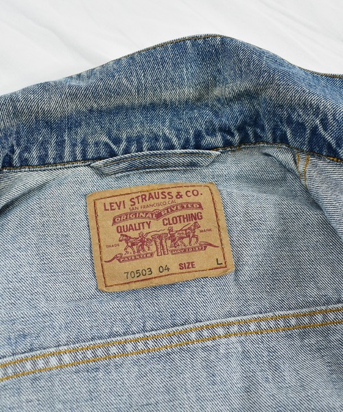 Levi's(リーバイス)の「【ヴィンテージ古着】90's Levi's / リーバイス 70503-04 デニムジャケット(デニムジャケット・メンズ・ブルー・LARGE)」の4枚目の写真