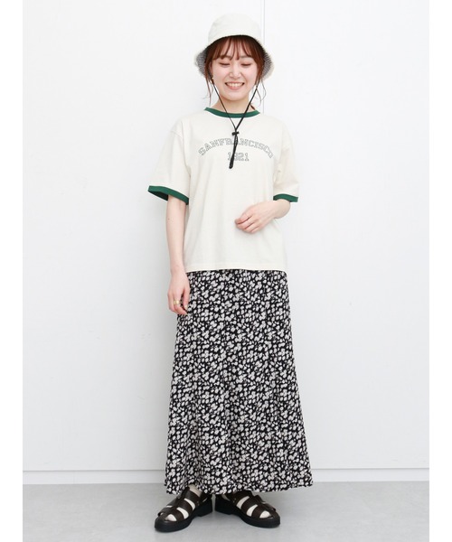 ehka sopo（エヘカソポ）の「リンガーカレッジロゴTシャツ（ニット/セーター・レディース・ネイビー/オフホワイト/キナリ・ﾌﾘ-）」の7枚目の写真