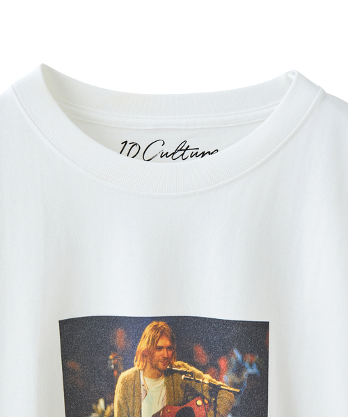 ADAM ET ROPE'（アダムエロペ）の「【KURT COBAIN×10 Culture】SMALL PHOTO T（Tシャツ/カットソー・メンズ・ブラック/ブラック系その他2/ホワイト系その他/ブラック系その他/ホワイト/ホワイト系その他2・M/XL/L）」の7枚目の写真