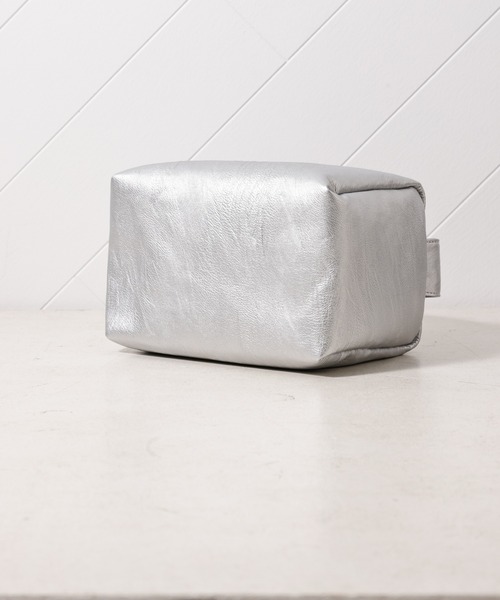 Actually（アクチュアリー）の「【手洗い可能】ウォッシャブル ワンハンドル 2WAYショルダー（ショルダーバッグ・レディース・ブラック/シルバー・フリー）」の8枚目の写真