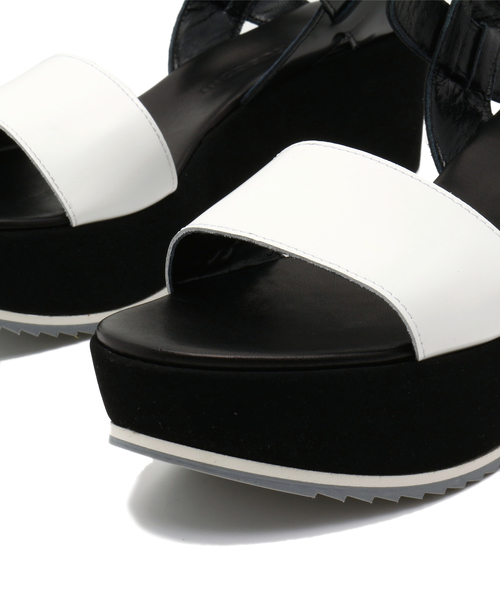 FABIO RUSCONI（ファビオルスコーニ）の「FABIO RUSCONI モノトーンサンダル（サンダル・レディース・ブラック・37/35/36）」の7枚目の写真