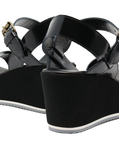 FABIO RUSCONI（ファビオルスコーニ）の「FABIO RUSCONI モノトーンサンダル（サンダル・レディース・ブラック・37/35/36）」の3枚目の写真