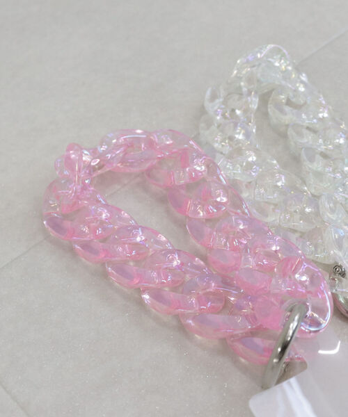 fredy emue(フレディエミュ)の「チェーンスマホストラップ(スマホグッズ・レディース・ライトブルー/オフホワイト/ピンク/クリア・FREE)」の1枚目の写真