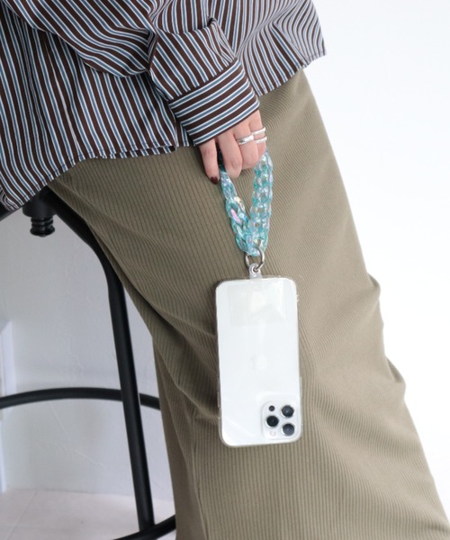 fredy emue(フレディエミュ)の「チェーンスマホストラップ(スマホグッズ・レディース・ライトブルー/オフホワイト/ピンク/クリア・FREE)」の5枚目の写真