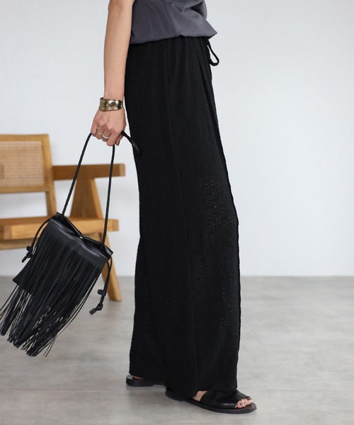 mi via loca（ミヴィアロカ）の「フラワーレースセンターシームパンツ（その他パンツ・レディース・ブラック/ベージュ/キナリ・FREE）」の14枚目の写真