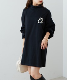 【2022AW】胸刺繍ハイネックルーズロンT