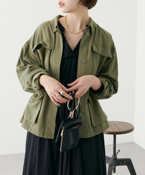 natural couture（ナチュラルクチュール）の「2022AWアイテム/ミリタリーブルゾン（ミリタリージャケット・レディース・ブラック/カーキ・FREE）」の7枚目の写真