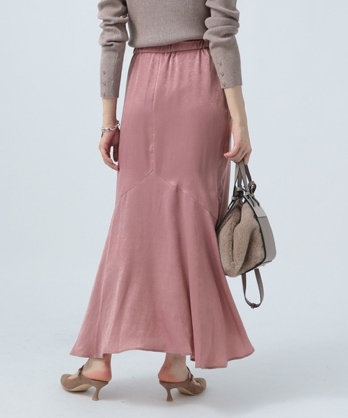 BAYFLOW（ベイフロー）の「バックドレープスカート（スカート・レディース・ベージュ/レッド/カーキ・SMALL/MEDIUM）」の3枚目の写真