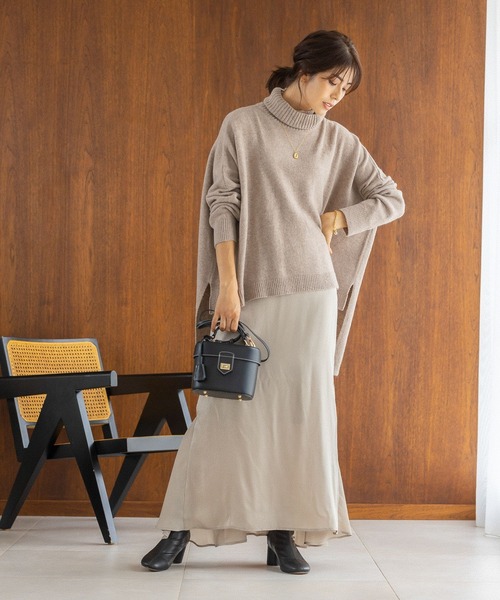 BAYFLOW（ベイフロー）の「バックドレープスカート（スカート・レディース・ベージュ/レッド/カーキ・SMALL/MEDIUM）」の4枚目の写真