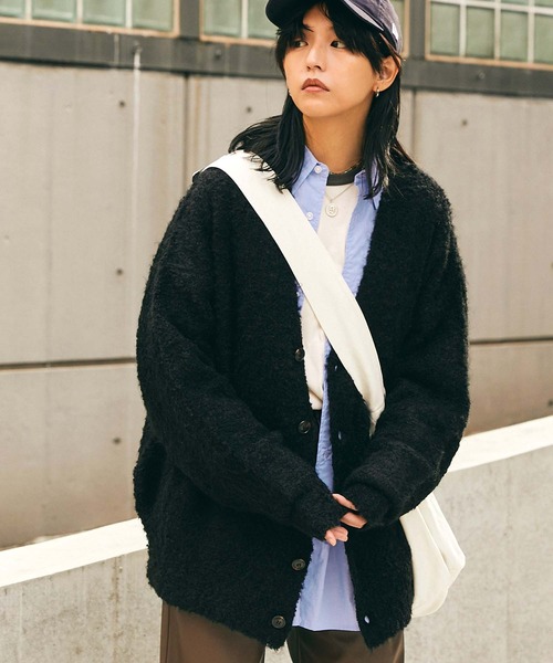 SPOC STORE（スポックストア）の「【SPOC STORE】ブークレニットオーバーサイズカーディガン（カーディガン/ボレロ・メンズ・パープル/ブラック/グリーン・M/L）」の12枚目の写真