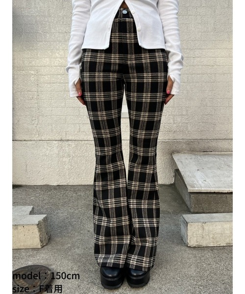 EGOIST（エゴイスト）の「チェック柄デザインスリムフレアパンツ