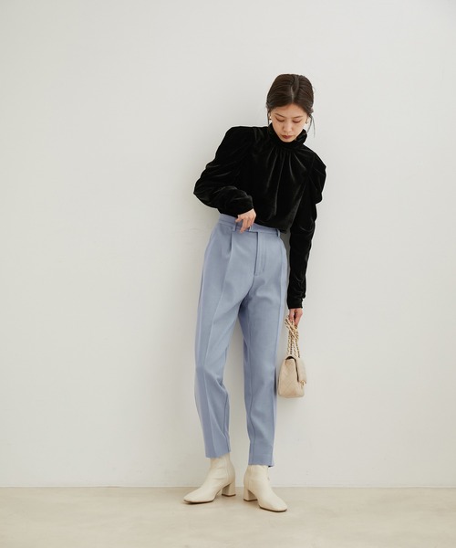 VIS（ビス）の「【HOT BEAUTY STRETCH】【洗える】ワンタックテーパードパンツ【sustainable】（その他パンツ・レディース・ブラック/ブラウン系その他/サックスブルー/キナリ/ライトグリーン・L/M/S/SS）」の6枚目の写真