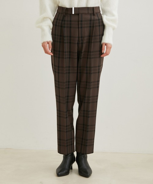 VIS（ビス）の「【HOT BEAUTY STRETCH】【洗える】ワンタックテーパードパンツ【sustainable】（その他パンツ・レディース・ブラック/ブラウン系その他/サックスブルー/キナリ/ライトグリーン・L/M/S/SS）」の18枚目の写真