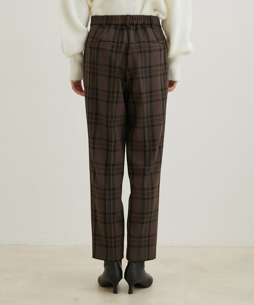 VIS（ビス）の「【HOT BEAUTY STRETCH】【洗える】ワンタックテーパードパンツ【sustainable】（その他パンツ・レディース・ブラック/ブラウン系その他/サックスブルー/キナリ/ライトグリーン・L/M/S/SS）」の20枚目の写真