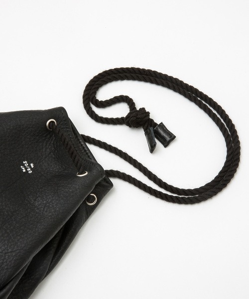 20/80（テゥエンティーエイティー）の「【20/80】トゥエンティーエイティー/SHRINK LEATHER GASSAI BAG（ボディバッグ/ウエストポーチ・メンズ・ブラック・F）」の3枚目の写真