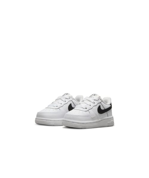 NIKE（ナイキ）の「ナイキ フォース 1 LOW SE ベビーシューズ / Nike Force 1 Low SE Baby/Toddler Shoes（スニーカー・キッズ・クリーム/ホワイト・8/14/16/9/13/10/12/15 /11）」の3枚目の写真