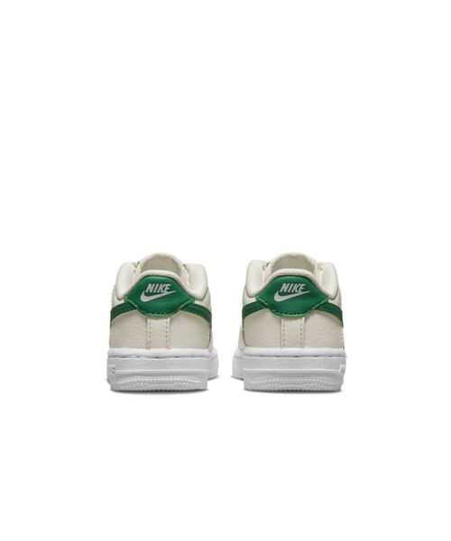 NIKE（ナイキ）の「ナイキ フォース 1 LOW SE ベビーシューズ / Nike Force 1 Low SE Baby/Toddler Shoes（スニーカー・キッズ・クリーム/ホワイト・8/14/16/9/13/10/12/15 /11）」の12枚目の写真