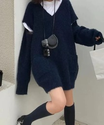 大人のカジュアルこなれ感。ルーズオープンスリーブVネックニット