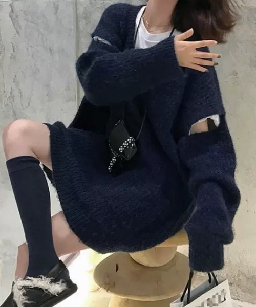 SEN TOKYO(セントーキョー)の「大人のカジュアルこなれ感。ルーズオープンスリーブVネックニット(ニット/セーター・レディース・ブラウン/ネイビー・FREE)」の14枚目の写真